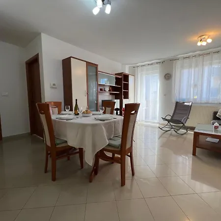 Apartman Ruza * Pula